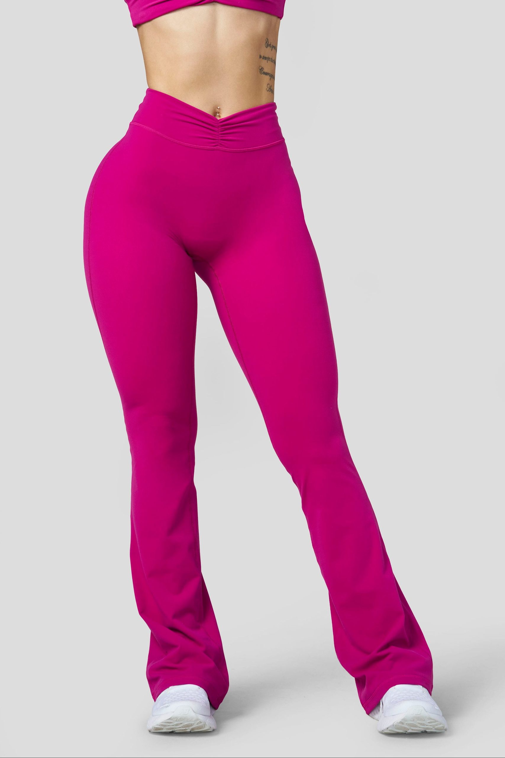 W2229 Buttersoft Scrunch Band Flare Leggings (reg) - Image 3