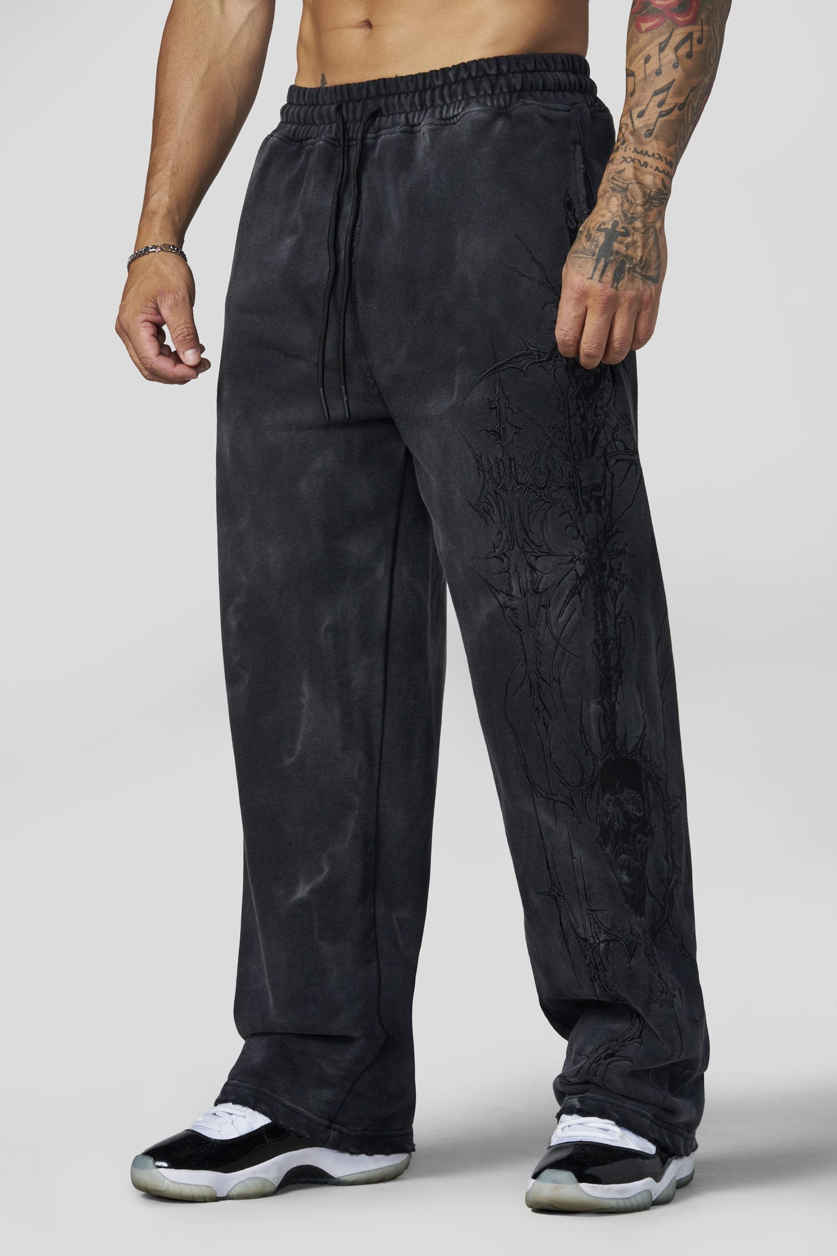 2122 - Eternal Embroidered Sweats - Image 9
