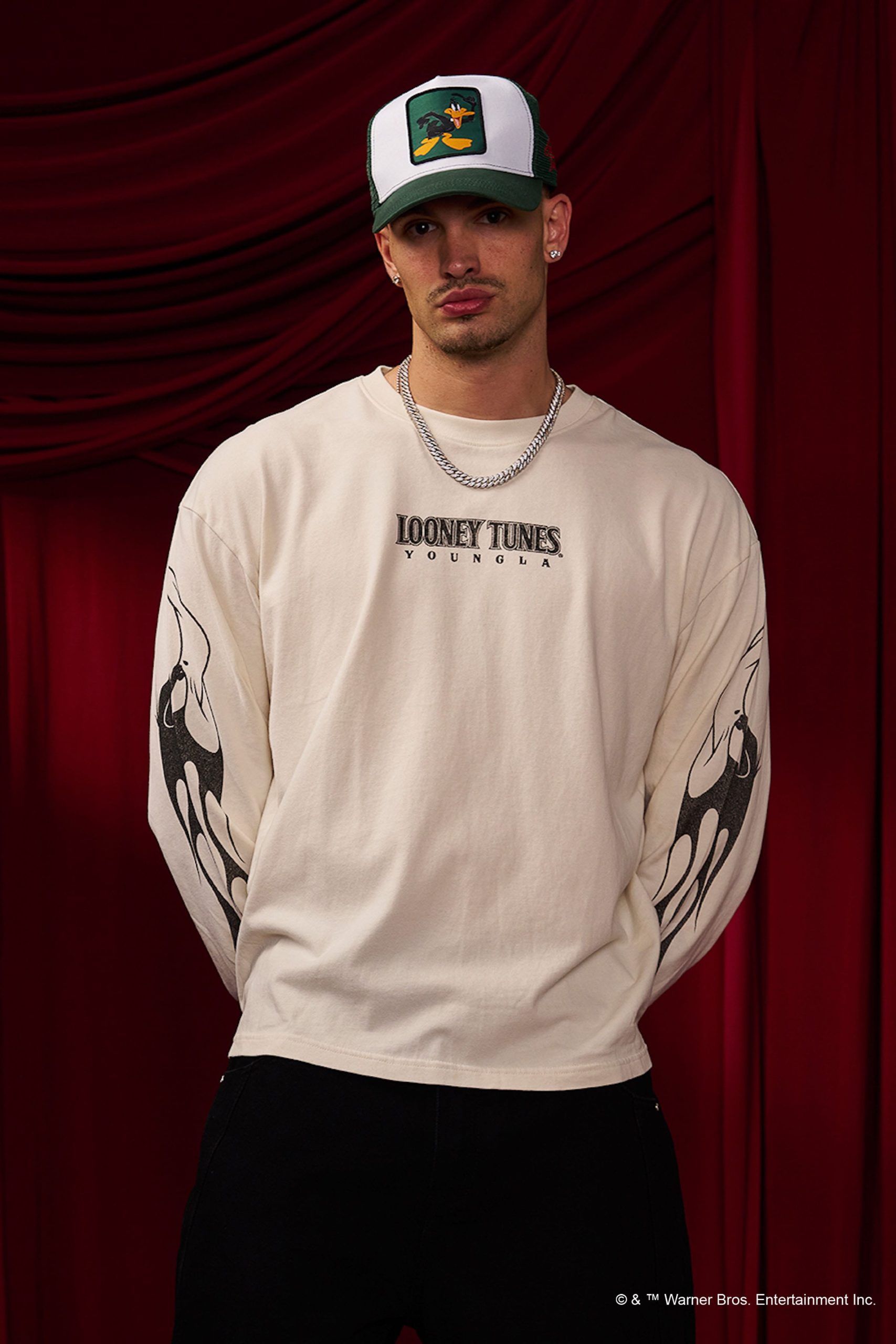 8114 - Looney Tunes Longsleeves - Image 2